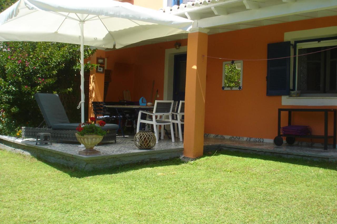 Villa Leena Paramonas  Exterior foto