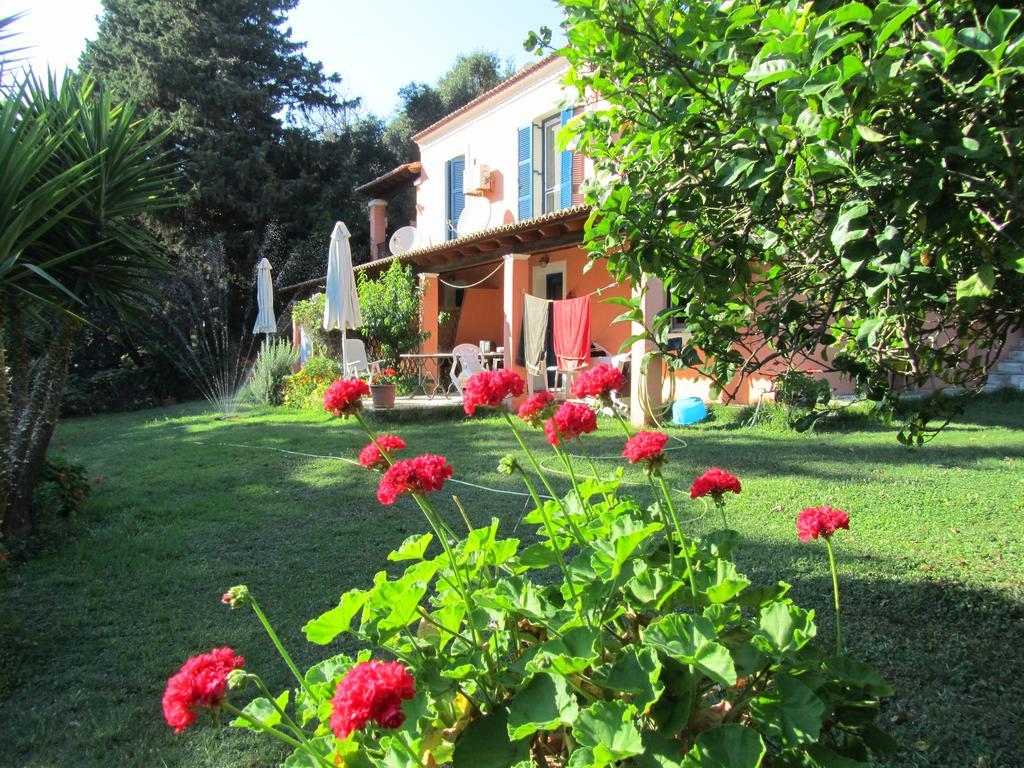 Villa Leena Paramonas  Exterior foto